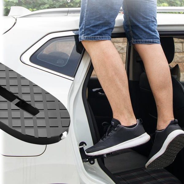 Easystep – Scări pentru acces mai ușor la plafonul mașinii